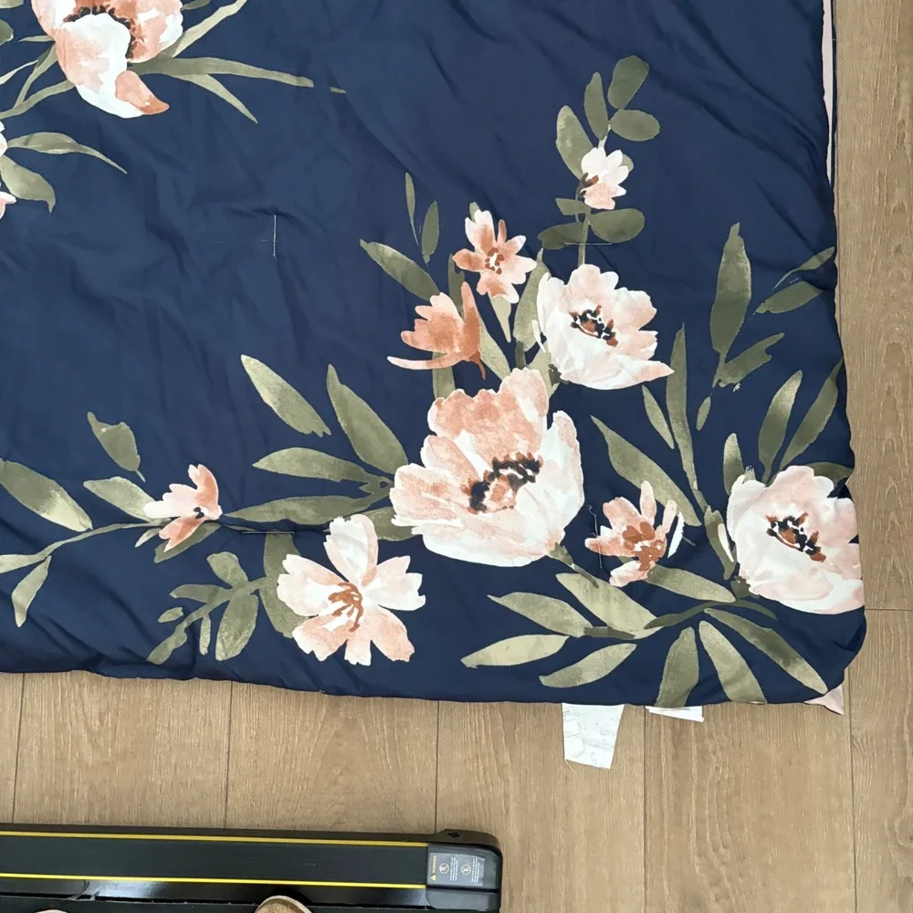 Navy Blue  Pink Floral King Comforter Polyester Peach Cream 108x94 Reversible